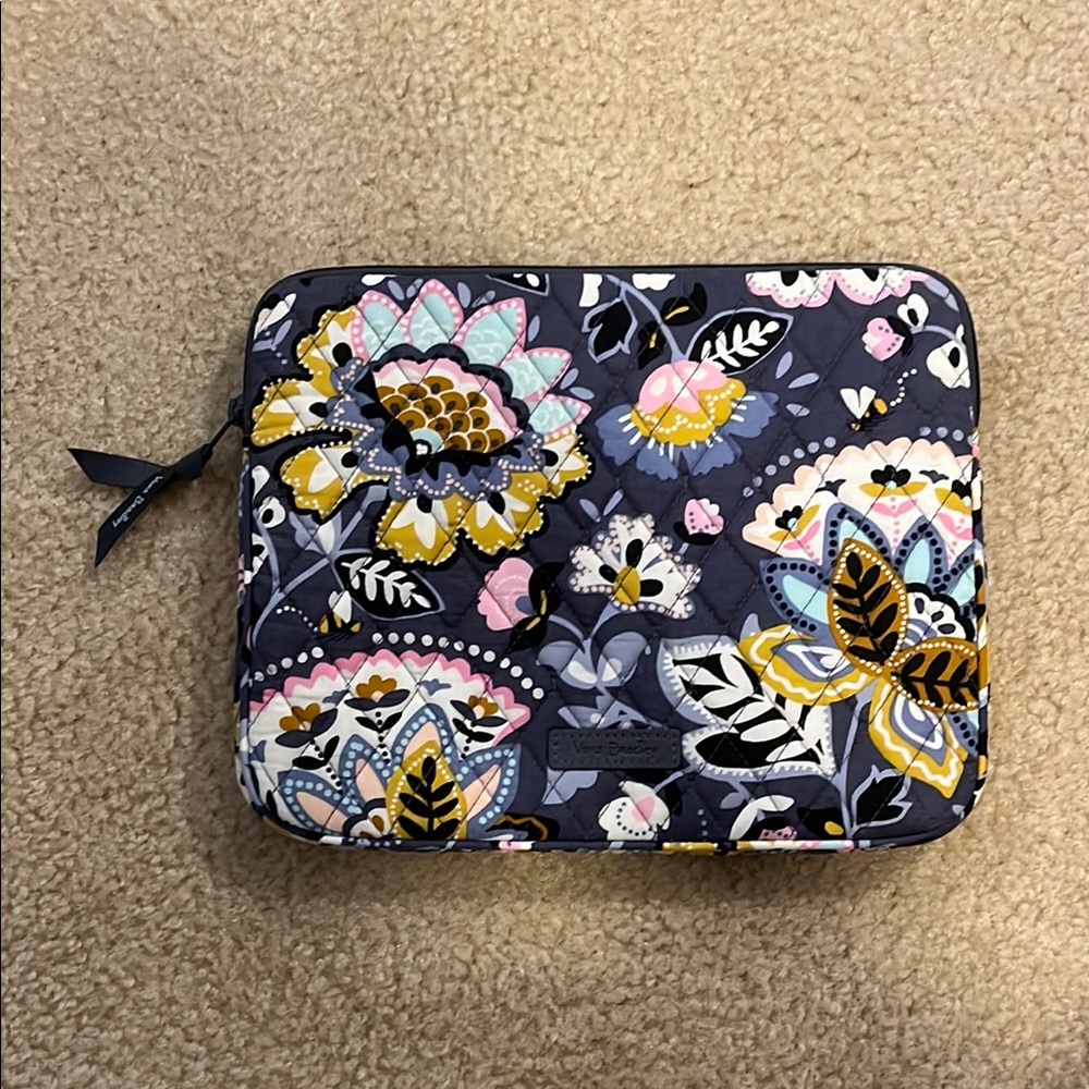 Vera Bradley Gray/Blue Floral Quilted Tablet Cover with zipper